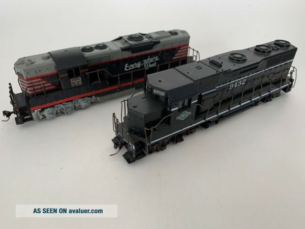 HO Scale Athearn GP - 35 Illinois Central 9432 Diesel And Dummy ...